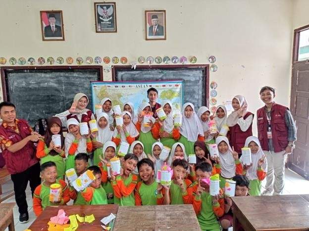 Edukasi dan Literasi Menabung Sejak Dini di SDN 5 Kubangkangkung