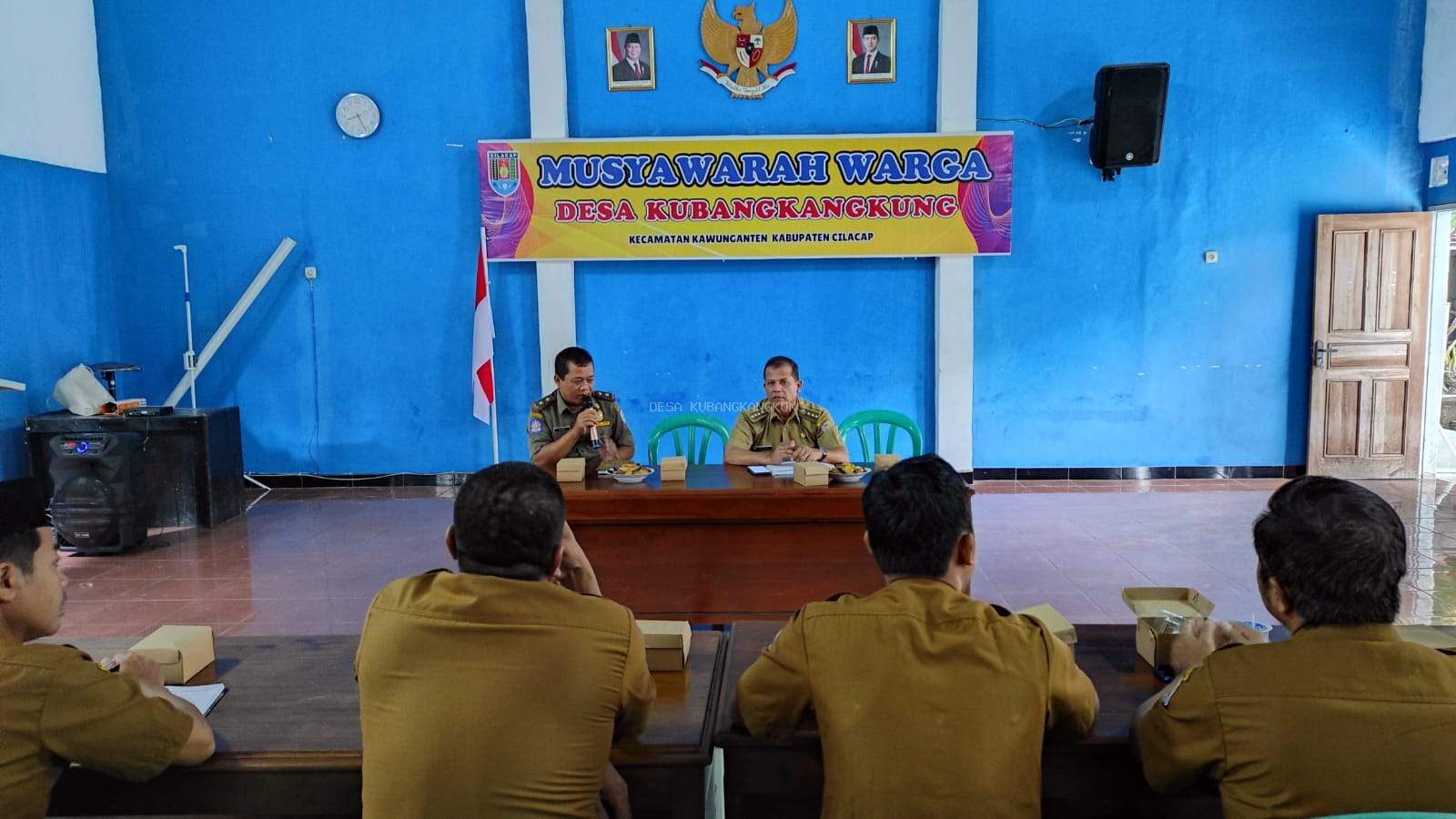 Rakor Pembinaan Perangkat Desa Kubangkangkung dengan Camat Kawunganten